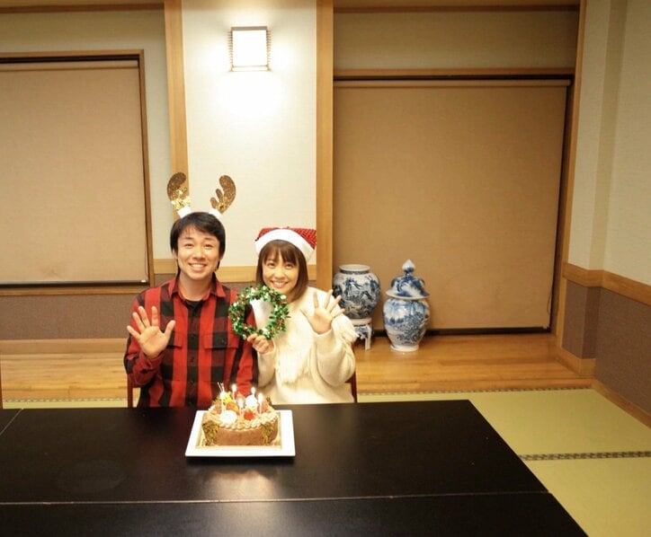 小林麻耶さん、結婚5か月記念日＆イブで夫と被り物2ショットを公開「ほっこり」「可愛らしい」の声