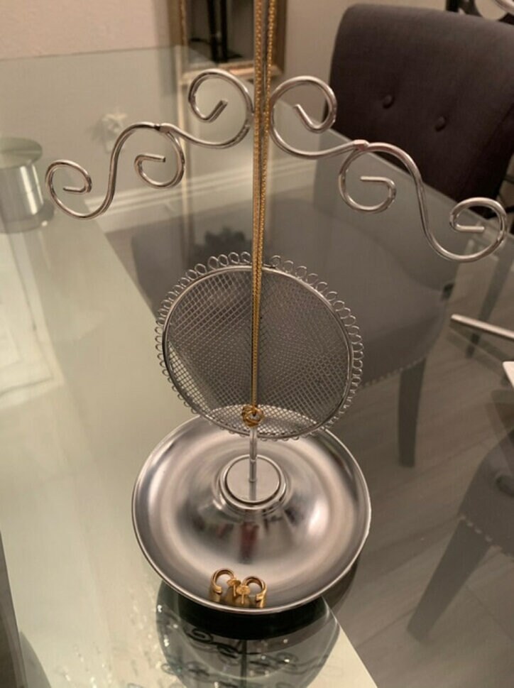 武田久美子、娘に初カルティエをプレゼント「20代の前半に愛用していたもの」