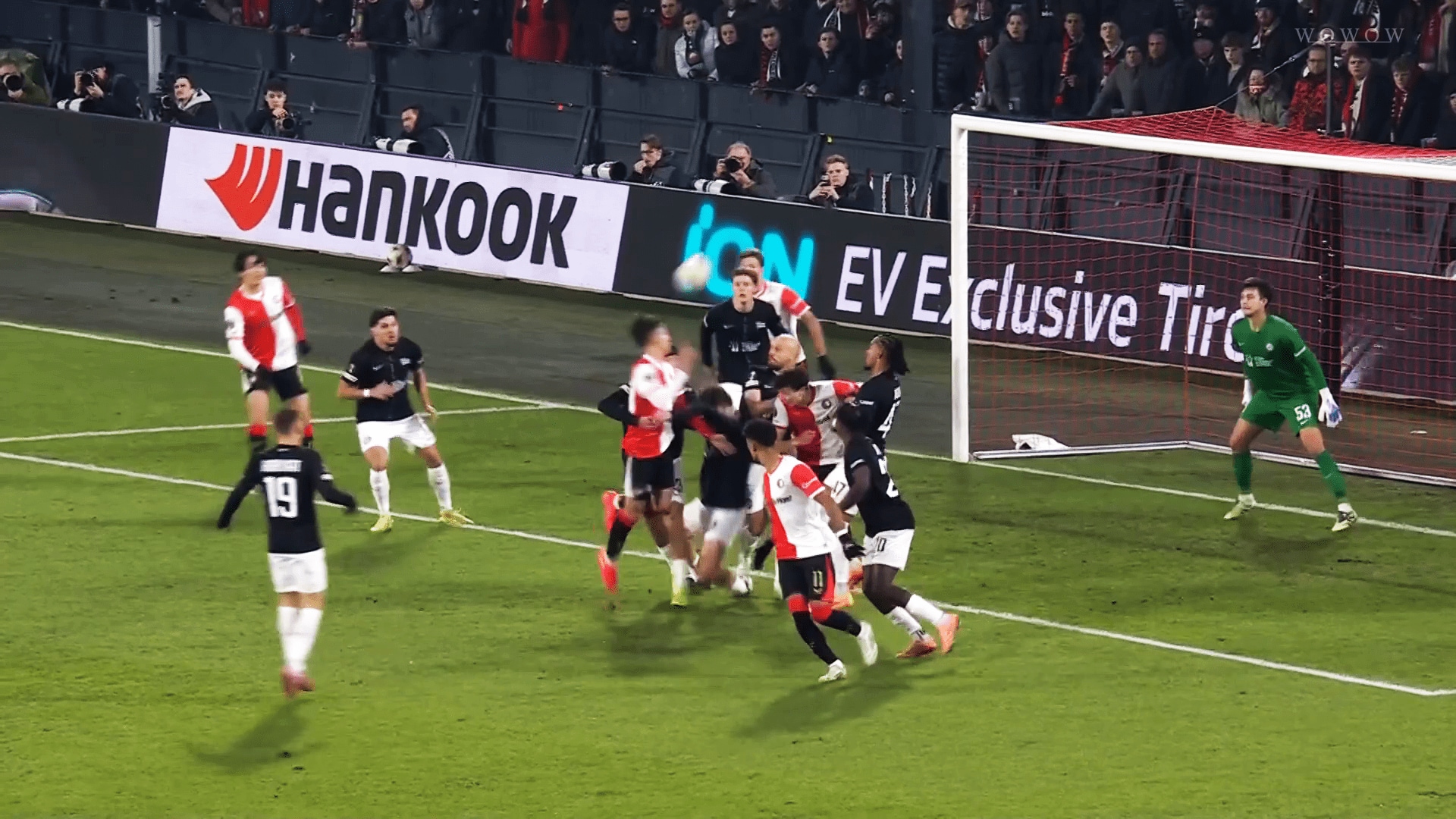 【写真・画像】「荒木神だ！」18歳日本代表GK、韓国決定機を“衝撃ビッグセーブ”「弾き方も上手い」「ガンバはどえらいGK育てたな」194cm巨体が横っ飛び【U23アジアカップ】　1枚目