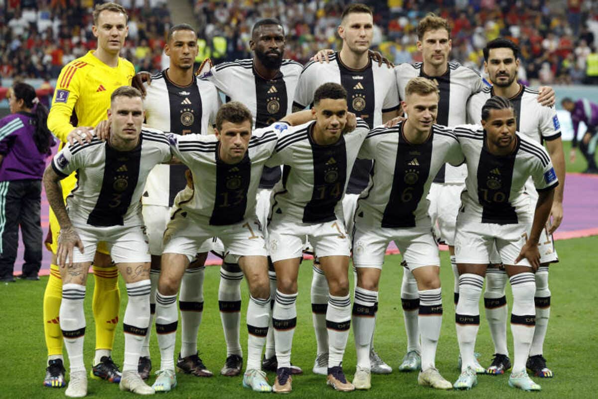 なぜドイツ代表はパニックに陥ったのか？ 現地指導者も驚いたW杯日本戦