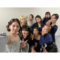 Niziuアヤカの“羊ヘア”ショットに「髪型優勝すぎる」「羊姫最高」とファン絶賛