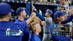 “4階席”にぶち込んだ！ 大谷翔平、衝撃の48号弾にド軍ベンチ“驚愕” カーショーは口あんぐり、フリーマンも呆然の圧巻光景