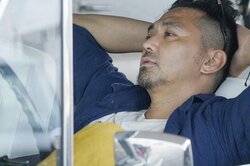 名バイプレイヤー・村上淳 『ここは退屈迎えに来て』より渋い魅力満載の画像解禁