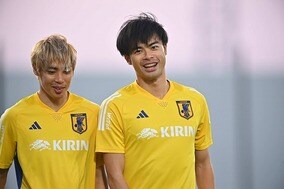 三笘薫は海外メディアからも注目の的？質問攻めに流暢な英語でドイツ戦への想いを明かす