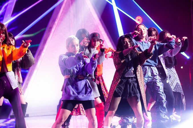 E-gilrs、『E高』SPライブにて最新曲「EG-ENERGY」のフルパフォーマンスを本邦初公開！GENERATIONSとコラボした2時間SP（AbemaTV） 3枚目