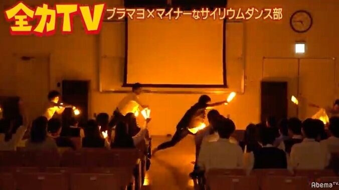廃部寸前の“サイリウムダンス部”に密着！定期公演開催で部員を増やすことはできるのか？ 『全力TV』（AbemaTV） 4枚目