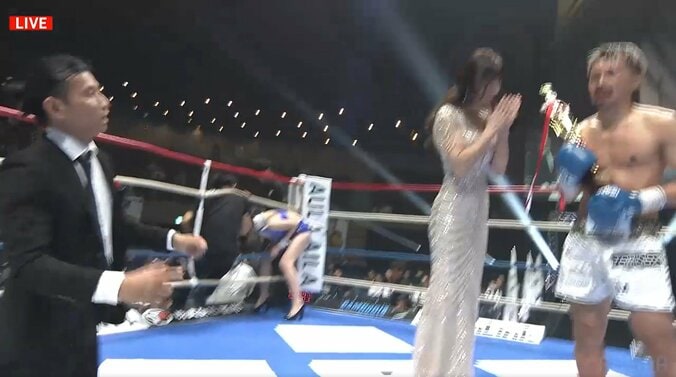 熊田曜子、リングに登場も“ハプニング”発生 「大事なところで…」「ブレブレやん」ファン困惑 5枚目