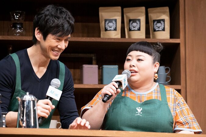 西島秀俊＆渡辺直美の共演秘話「待ち時間が地獄だった2年前。今では即興コントで遊んでいます」 2枚目