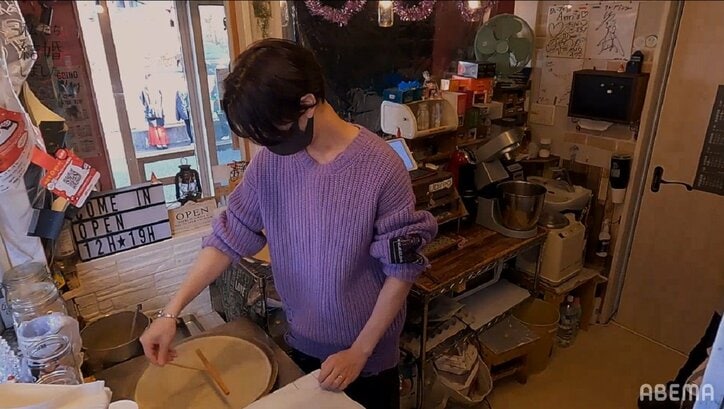 足立梨花、夫・塩野瑛久の実家・クレープ屋を訪問、塩野のクレープ作りに「すごい」「本当に美味しい！」と絶賛『私たち結婚しました2』第4話
