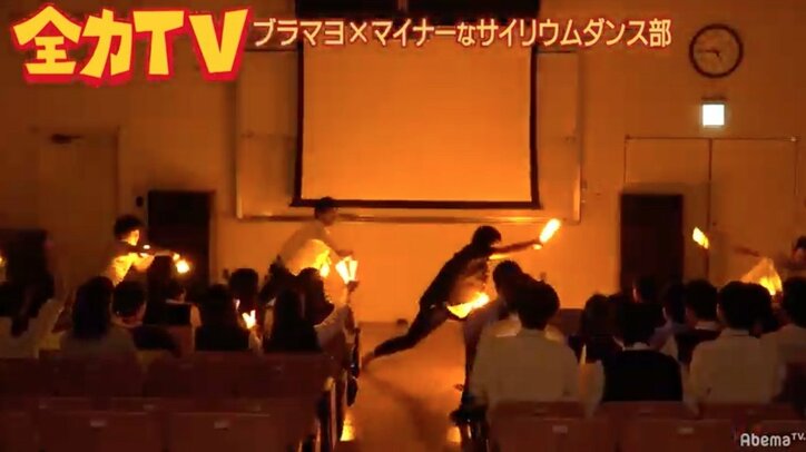 廃部寸前の“サイリウムダンス部”に密着！定期公演開催で部員を増やすことはできるのか？ 『全力TV』（AbemaTV）
