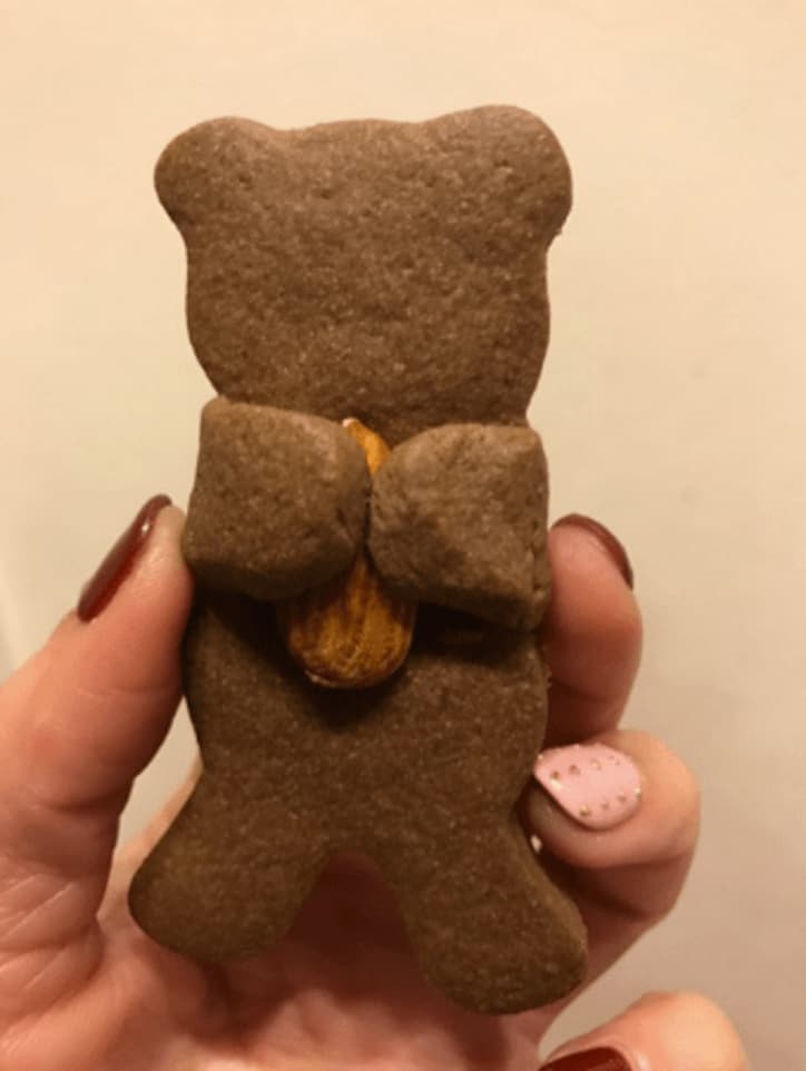 岡田結実、バレンタインは手作りの「抱っこクマクッキー」　その出来栄えに母絶賛