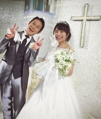 三倉佳奈、5年ぶりにウエディングドレス着用 “夫婦”ショットも公開