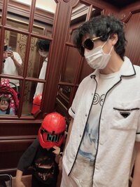 アレクサンダー『ディズニーランドに入ります❤️』