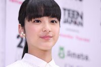 平祐奈、おでこから流血？　衝撃的な姿にも「流血してても可愛い」「素敵ですよ」の声