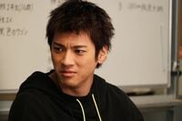 「タグが鼻から出てるのつらいww」山田裕貴のお茶目な投稿に反響