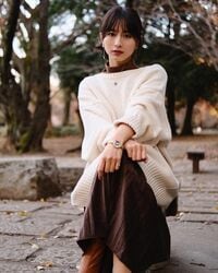 「女神さま～」「可愛すぎるし、美しすぎます」ロン・モンロウの大人の色気溢れるショットにファン絶賛