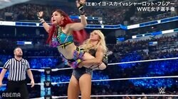 身長差20cm超！女子レスラーが規格外の投げ技で“跳ねる” 「頭と首だけで受けた」壮絶シーンに「すげw」「えぐい」