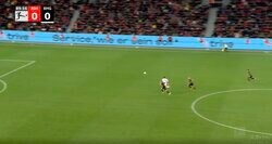 「速くなってる」「期待しかない」ボルシアMG福田獅王が“爆速スピード”でゴール前に襲いかかる瞬間　絶妙タイミングで相手DFの背後に抜け出すプレー