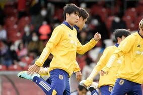 ドイツで爆発中の鎌田が充実感を口に「代表で出るのにふさわしい結果を残していると…」