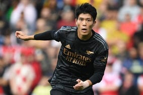 冨安健洋、トレード報道は「こじつけ」と英メディア一蹴　“万能DF”に高評価「売却の必要性はない」