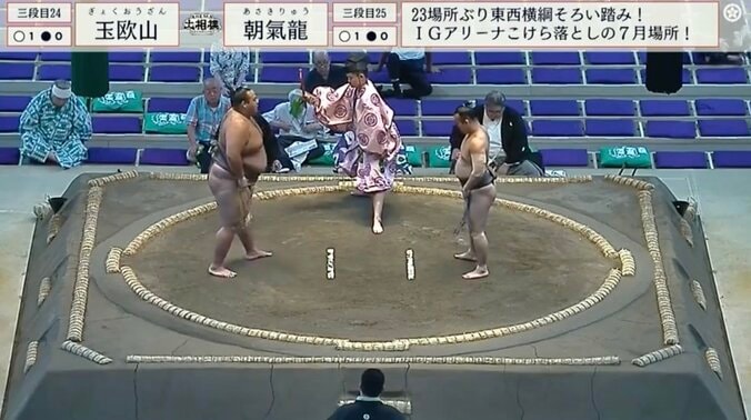 【写真・画像】大相撲の客席で「叫ぶのやめろ」「それは声援ではない」勝敗が決した直後の“奇声”に批判相次ぐ「悲鳴はやめて」　1枚目