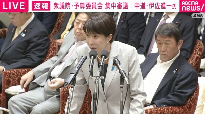 【写真・画像】「総理大臣の資格あるのか？」と大音量ヤジ 高市総理「そこ（週刊文春）の有料会員になれということであればできません」事前通告の内容「確認なし」でヤジ飛び交い国会ストップ　1枚目