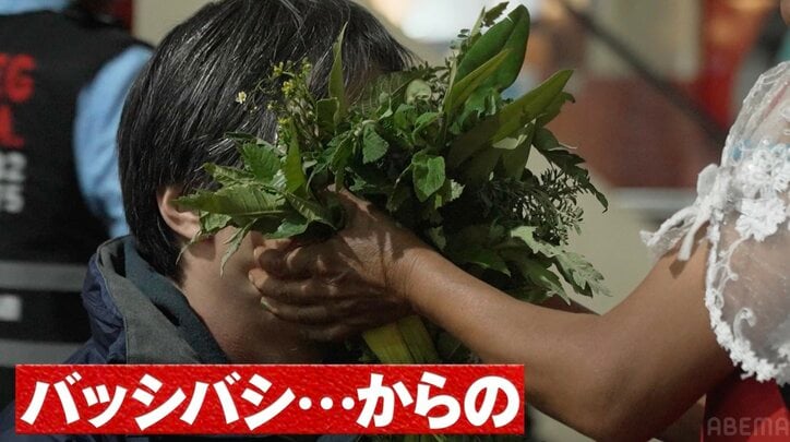 【写真・画像】路上で暴行を受ける番組ディレクター「2発くらい殴られました」東出＆ひろゆきの南米旅で事件発生　3枚目