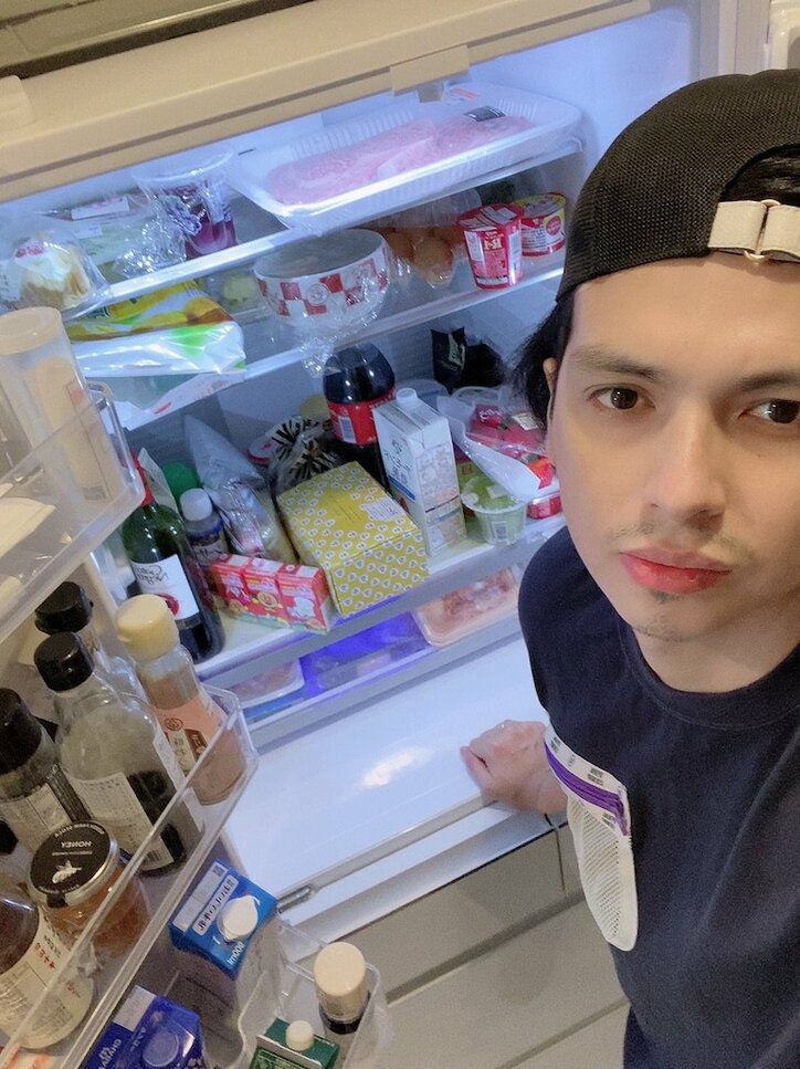 川崎希 キャパオーバーな冷蔵庫の中身を公開 もう一台冷蔵庫を買おうか相談中 話題 Abema Times