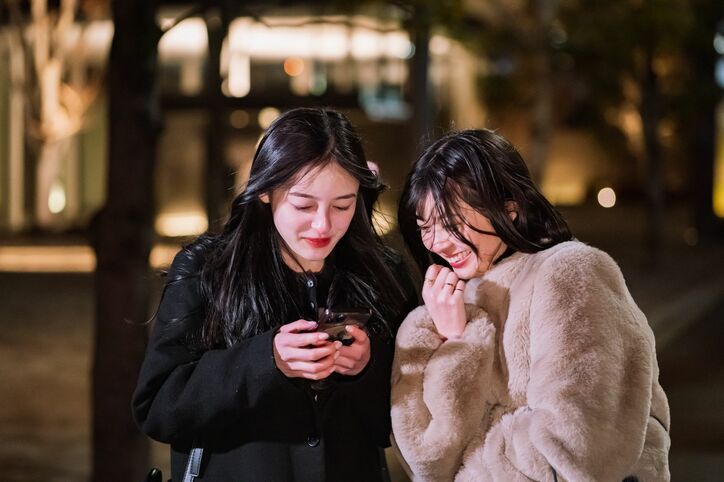 イケメンモデル・ショーン、モテ女子・ユリホと急接近！俳優ゆうきは嫉妬心メラメラ「とられたくない」『彼オオカミ』第3話 5枚目