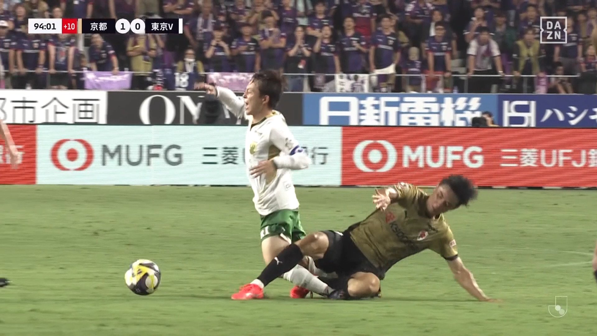 【映像】背後からの危険な蟹ばさみタックル