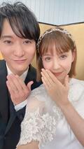 浅香航大『私たち結婚しました2』でトリンドル玲奈と記者会見「結婚生活楽しみです」 