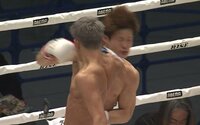 【映像】バックブローで衝撃の失神KO