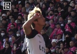 “煽り王”鈴木優磨に大ブーイング！「あんな堂々と煽る選手いない」禊ゴラッソ→C大阪ゴール裏前で仁王立ち挑発「クソ腹立つw」「ファンサ最高」