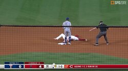 大谷“大の字”翔平、盗塁失敗の瞬間にファン注目「ジタバタw」「もったいないけど…どこかカワイイ」 実況も「ベースの脇でもがきましたが…」