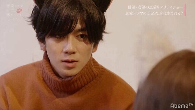 チワ＆はづきの真面目な猫カフェデートに、渡辺直美ら爆笑「猫耳付けながら真面目な話（笑）」 3枚目