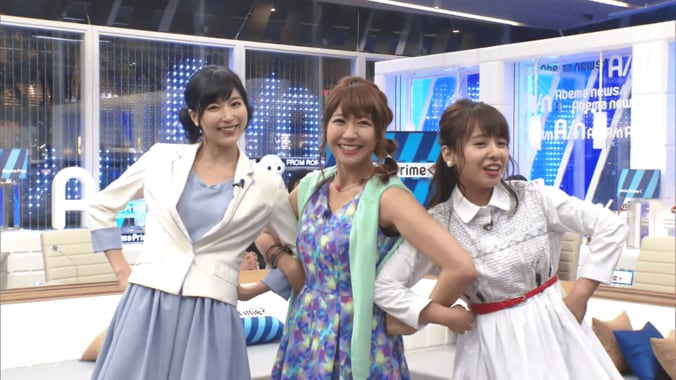 空中に立体アートが描けるペンで、Iカップ気象予報士が「水滴」を表現 1枚目