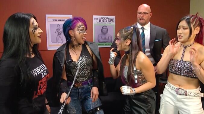 突如試合に“駆り出された”カイリ（写真中央右）は困惑