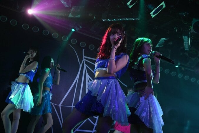 指原莉乃、AKB48劇場でのラストステージに「11年間の懐かしいことを思い出しました」 12枚目