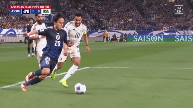 【映像】久保建英、足にボールがくっつく“メッシ級ドリブル”