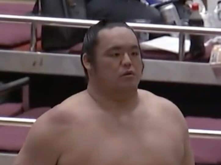 【写真・画像】「営業マンの鏡」幕下30歳力士の“お手本過ぎるお辞儀”に称賛の声「何て丁寧な…」「見習いたい」　1枚目
