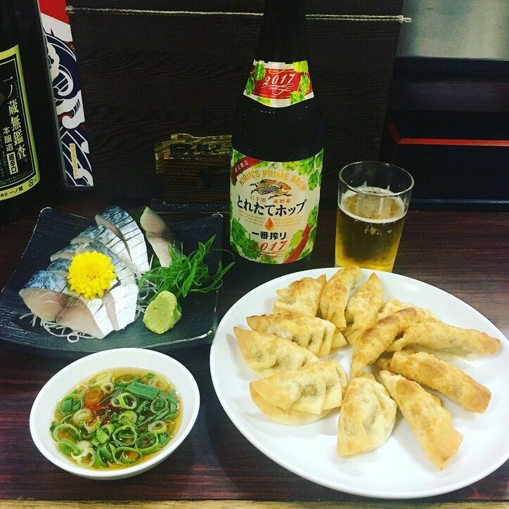 【連載】大衆酒場大学・7コマ目　路面電車に乗って、広島「ぎょうざの美和」へ