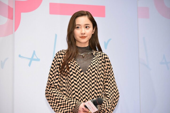 森七菜、晴れの儀式で太陽を出現させる　太陽を見ながら「あっちいなあ！」