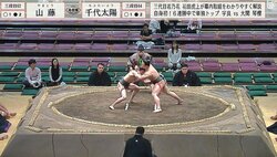 「体脂肪率一桁だな」76キロvs99キロの細マッチョ力士対決 強引に投げ飛ばす結末に館内どよめき「あばらでとる」