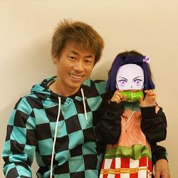 ロンブー田村淳、親子でお揃いの「鬼滅の刃」コーデを披露　愛娘の「紅蓮華」どハマりエピソードに共感の声