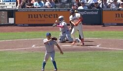 球場騒然！ 今永昇太、“謎のポーズ”が話題に「カッコよすぎ」「増えてるw」奪三振後のリアクションにファン騒然「今永先生最高」