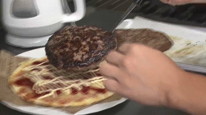 「カロリーゼロ理論」のサンド伊達も驚愕！ “超ハイカロリー”グルメが誕生 2枚目