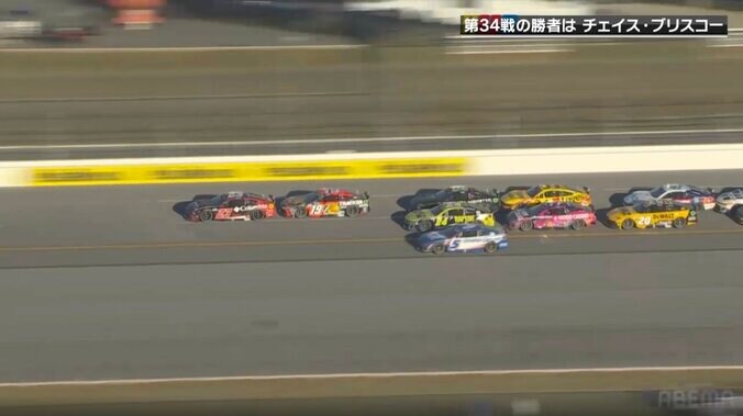 【写真・画像】ライバルなのに「手で合図」 レース中、40歳ベテランドライバーの細かい“動き”に反響「すんごい急ブレーキ」「入るか？」　1枚目