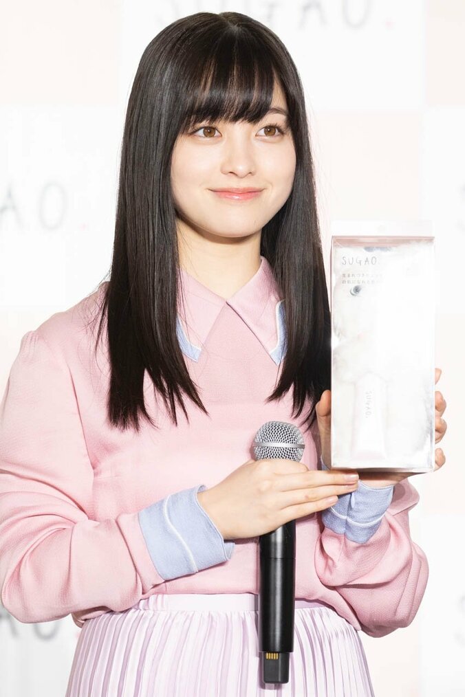 橋本環奈、大人になった実感は「仕事終わりのビール」 3枚目