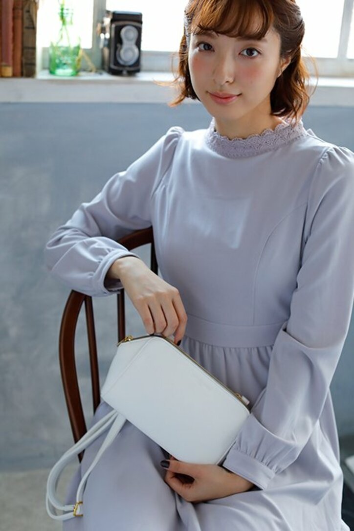 アニメ『血界戦線 & BEYOND』レオナルドとクラウスが手元に! 佐藤さきコラボのショルダーバッグとポーチが発売