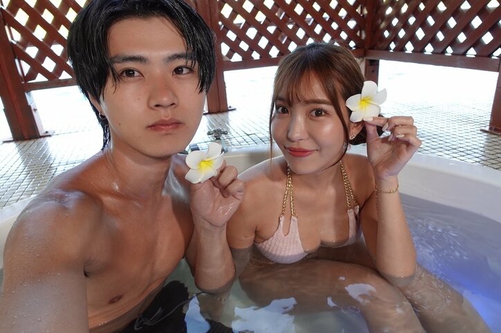 わがままボディのお姉さん、年下男子とジャグジーで混浴デート 2ショット写真に「なんかエロいね」の声『シャッフルアイランド Season3』#5